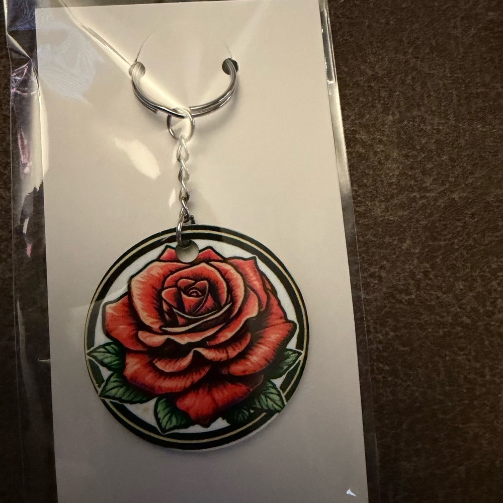 Rose Keychain - Picture 4 of 4